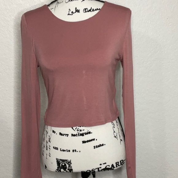 75- Bar III NWT Mauve Pink Long Sleeve Top, Size Medium. Pit to Pit 16” - Picture 2 of 6